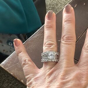 Dazzling Silver Women's Ring